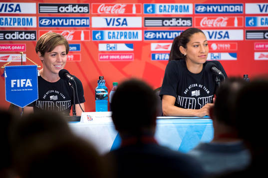 s Meghan Klingenberg och Christen Press