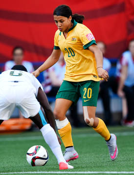 Australiens Samantha Kerr utmanar Nigerias Josephine