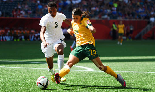Nigerias Osinachi Ohale och Australiens Samantha Kerr