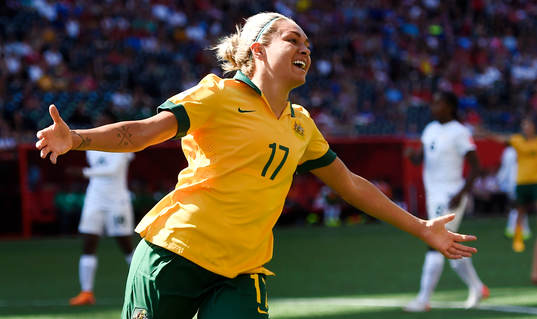 Australiens Kyah Simon jublar