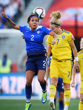 s Sydney Leroux och Sveriges Lisa Dahlkvist