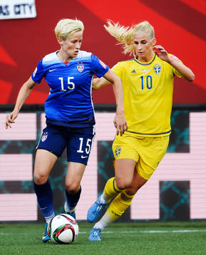 s Megan Rapione och Sveriges Sofia Jakobsson