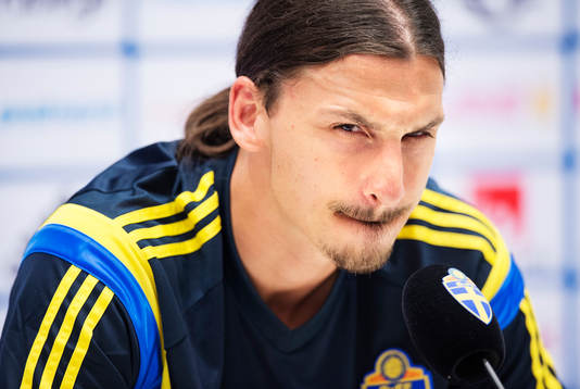 Zlatan Ibrahimovic på en presskonferens