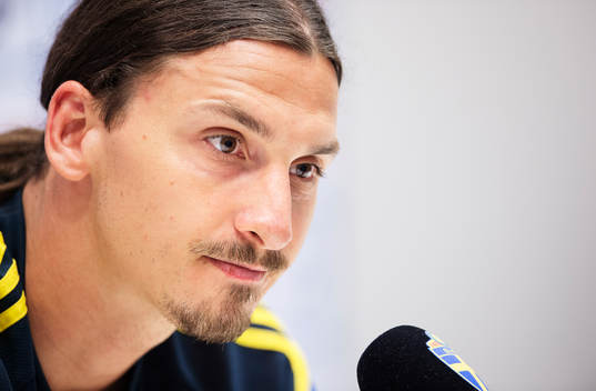 Zlatan Ibrahimovic på en presskonferens