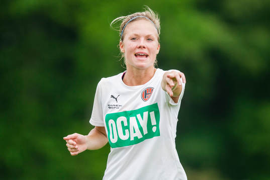 Bläddra bland fler bilder av Fotboll, Divison 1 Södra Götaland Dam, Stattena IF - Hittarp IK