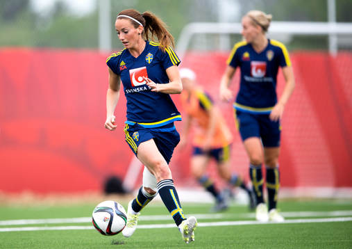 Sveriges Kosovare Asllani