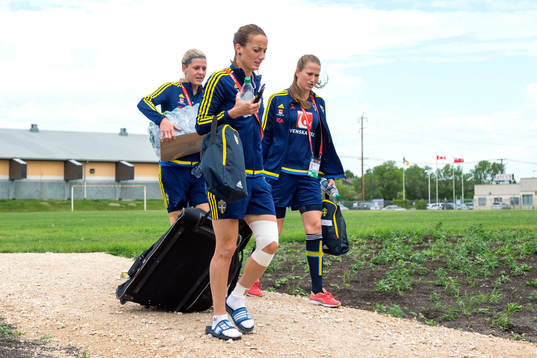 Sveriges Olivia Schough, Kosovare Asllani och Emma Berglund