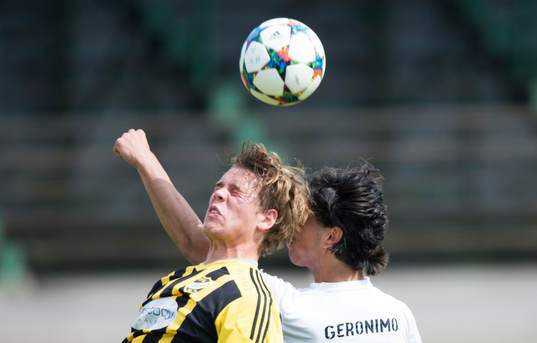 IFK Hässleholms Filip Ranmo i matchen i division 2 mellan