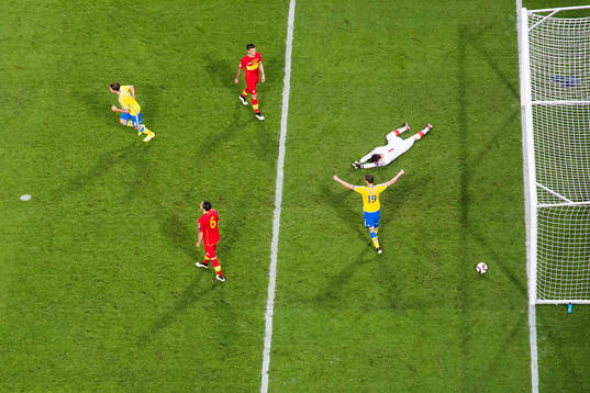 Sveriges Marcus Berg jublar