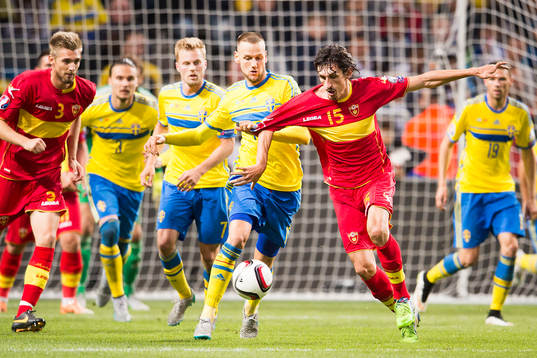 Sveriges Alexander Milosevic och Montenegros Stefan Savic