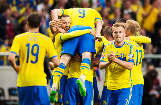 Sveriges Alexander Milosevic, Kim Källström och Sebastian