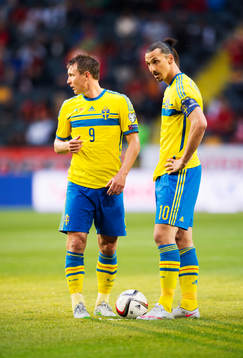 Sveriges Kim Källström och Zlatan Ibrahimovic vid en
