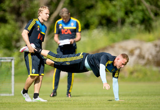Sveriges John Guidetti och Sveriges Oscar Lewicki