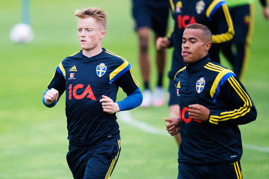 Sveriges Sam Larsson och Robin Quaison