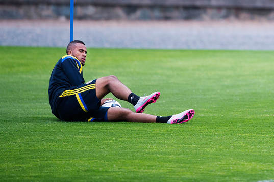 Sveriges Isaac Kiese Thelin