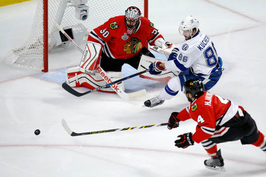 Chicago Blackhawks goalie Corey Crawford (50) and