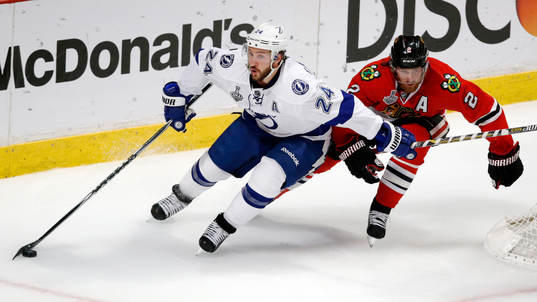 Tampa Bay Lightning right wing Ryan Callahan (24) skates