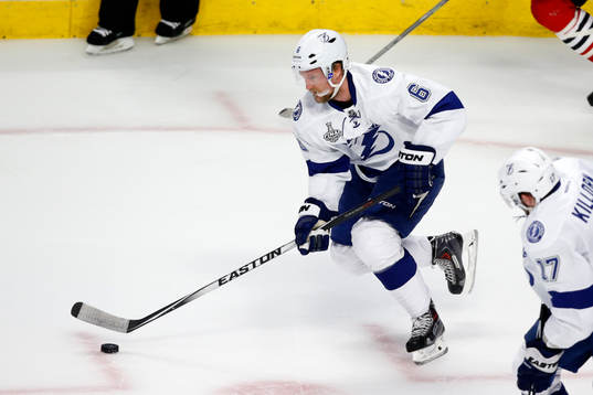 Tampa Bay Lightning defenseman Anton Strålman (6) skates