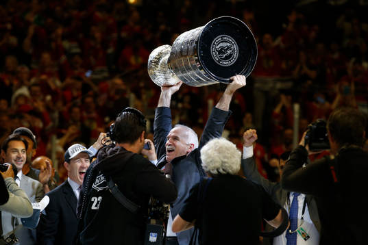Chicago Blackhawks head coach Joel Quenneville celebrates