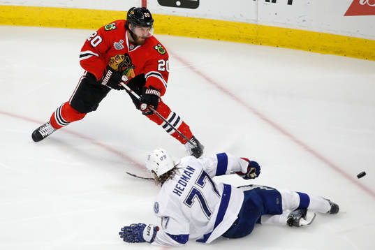 Chicago Blackhawks left wing Brandon Saad (20) shoots over
