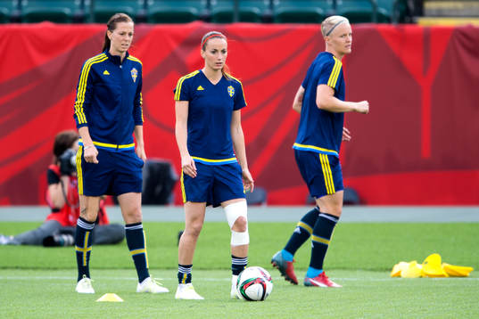 Sveriges Lotta Schelin, Kosovare Asllani och Nilla Fischer