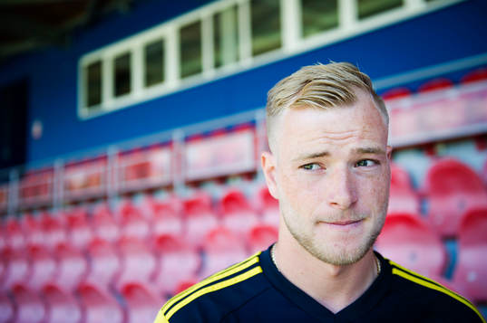 Sveriges John Guidetti pratar med media