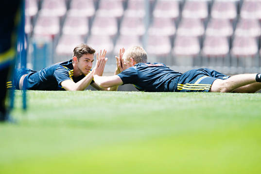 Sveriges Branimir Hrgota och Filip Helander
