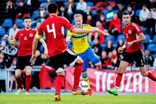 Sveriges Gustav Engvall, Albaniens Klodian Gino, Kristi