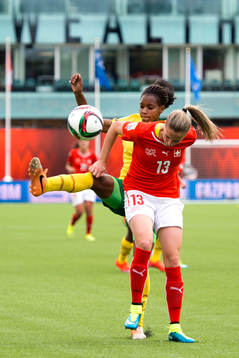 Kameruns Aurelle Awona