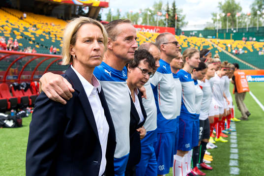 Schweiz förbundskapten Martina Voss-Tecklenburg