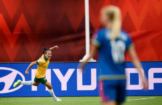 Australiens Lisa De Vanna jublar