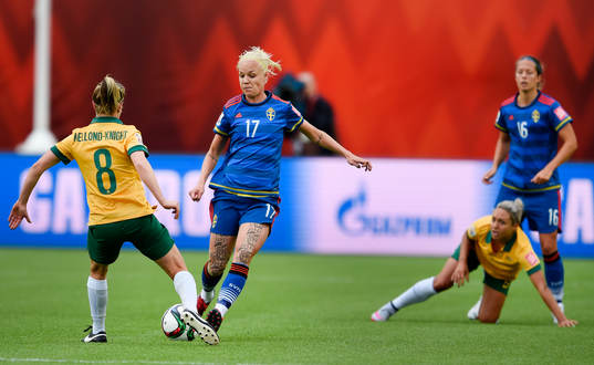 Australiens Elise Kellond-Knight och Sveriges Caroline Seger