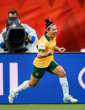 Australiens Lisa De Vanna jublar
