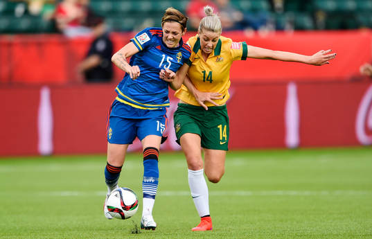 Sveriges Therese Sjögran och Australiens Alanna Kennedy