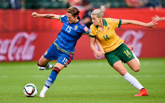 Sveriges Therese Sjögran och Australiens Alanna Kennedy