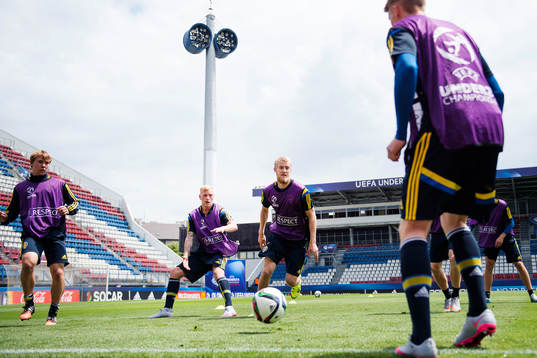 Sveriges Simon Tibbling, John Guidetti  och Filip Helander