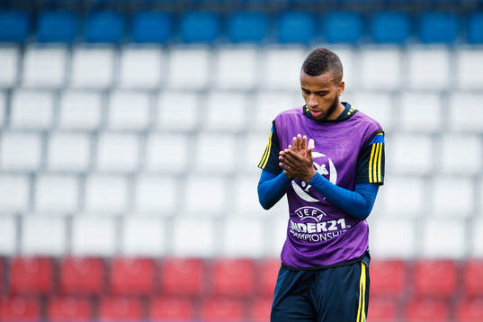 Sveriges Isaac Kiese Thelin