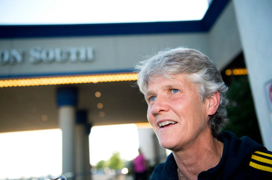 Sveriges förbundskapten Pia Sundhage blir intervjuad