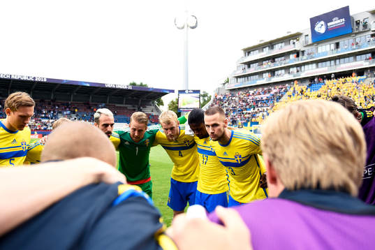 Sveriges målvakt Patrik Carlgren, Filip Helander, Joseph