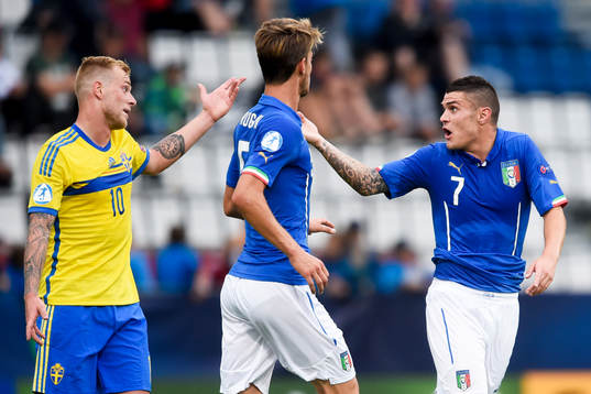 Sveriges John Guidetti och Italiens Federico Viviani