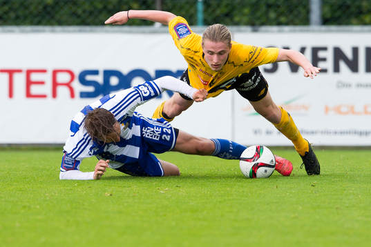Kamp mellan Elfsborgs Viktor Götesson och IFK Göteborgs