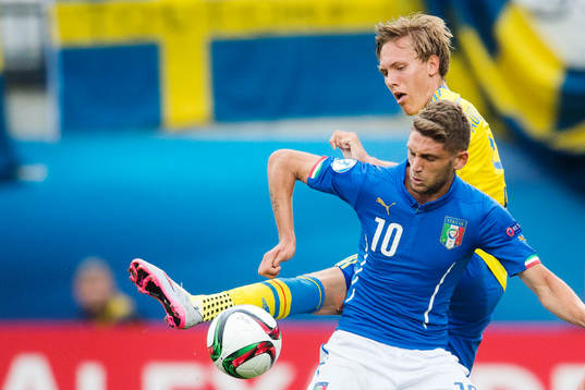 Sveriges Ludwig Augustinsson och Italiens Domenico Berardi