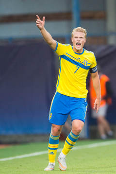 Sveriges Oscar Hiljemark reagerar