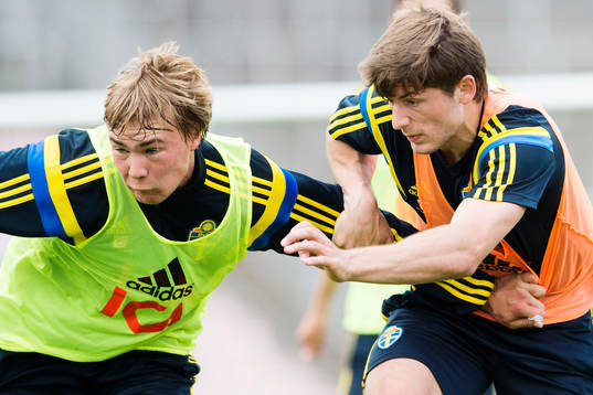 Sveriges Simon Tibbling och Arber Zeneli