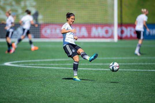 Tysklands Dzsenifer Marozsan