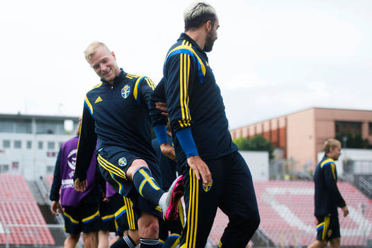 Sveriges Abdullah Khalili och John Guidetti
