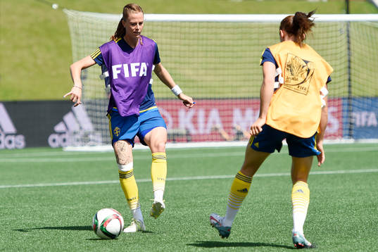 Sveriges Lotta Schelin före åttondelsfinalen i VM mellan