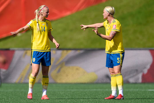 Sveriges Amanda Ilestedt Amanda Ilestedt och Nilla Fischer