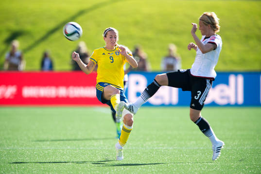 Sveriges Kosovare Asllani
