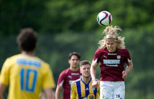 Qvidings Joakim Hall nickar till
